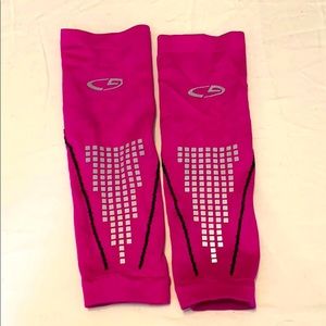 Skin compression sleeves